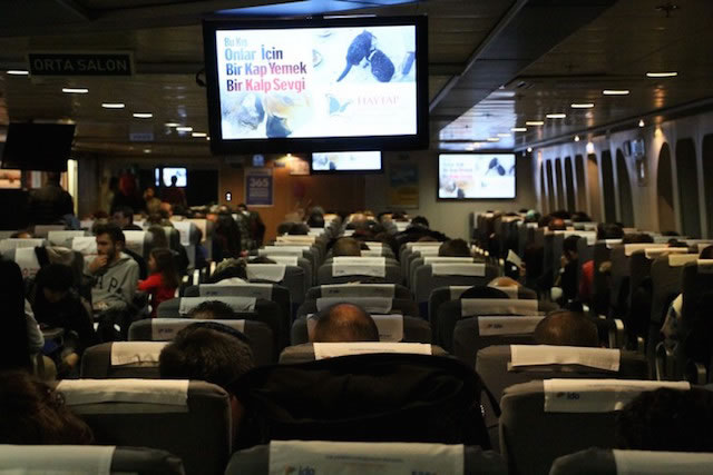 İstanbul Deniz Otobüslerinde Bu Sefer Haytap Kış  Afişleri